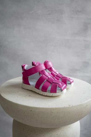 TD Shoes Zárt Szandál